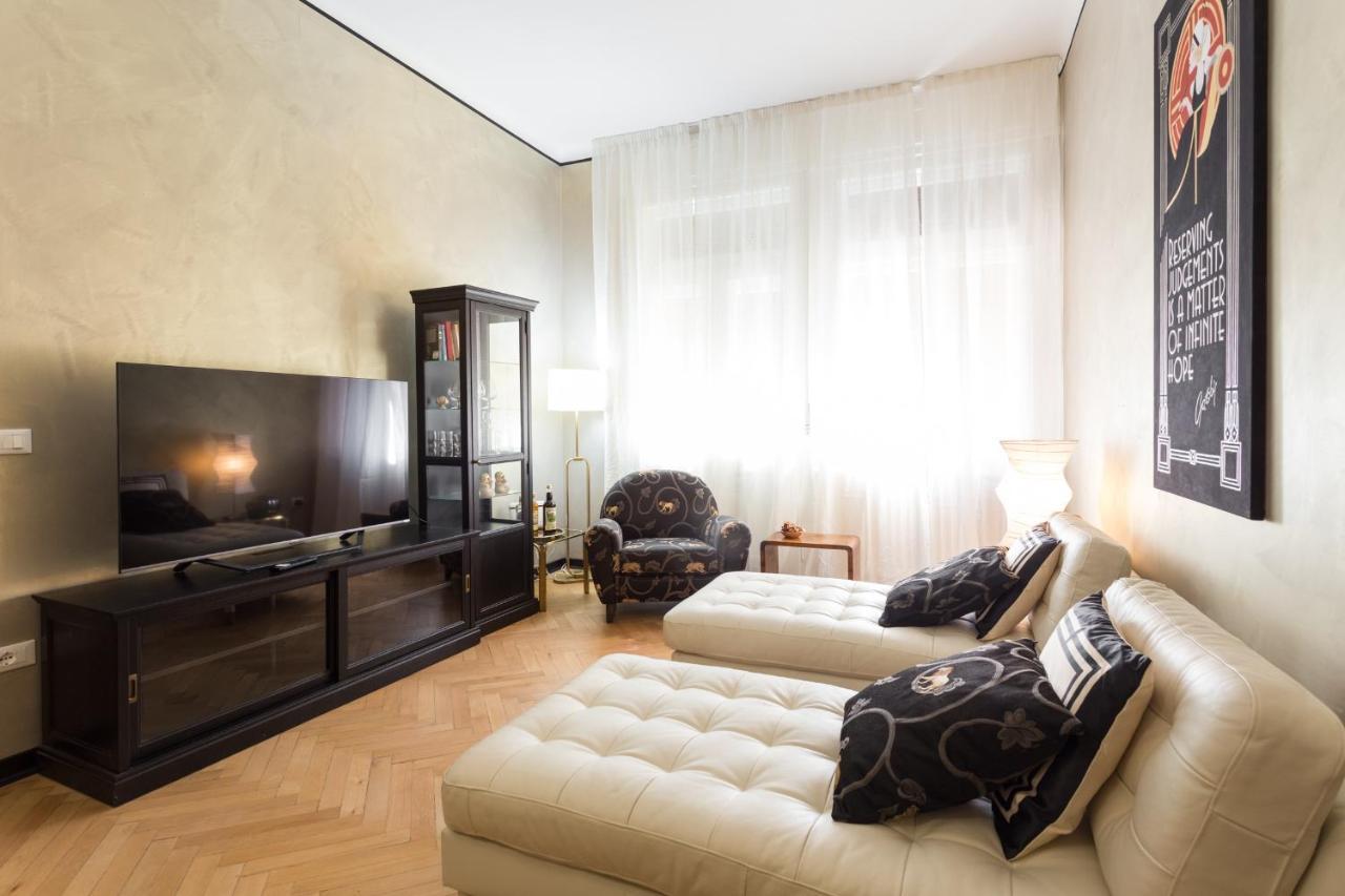 La Casa Di Gatsby Lusso In Pieno Centro Con Parcheggio Apartment Gorizia Luaran gambar