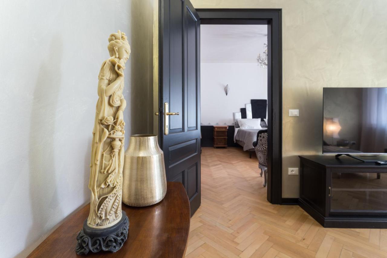 La Casa Di Gatsby Lusso In Pieno Centro Con Parcheggio Apartment Gorizia Luaran gambar