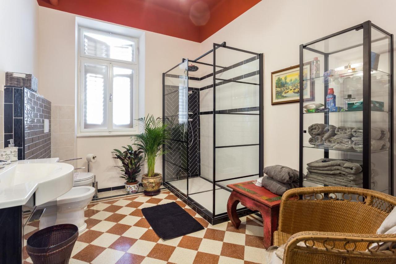 La Casa Di Gatsby Lusso In Pieno Centro Con Parcheggio Apartment Gorizia Luaran gambar